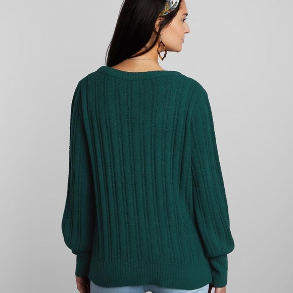 V-Neck Pullover Sweater - Picture 3 of 8